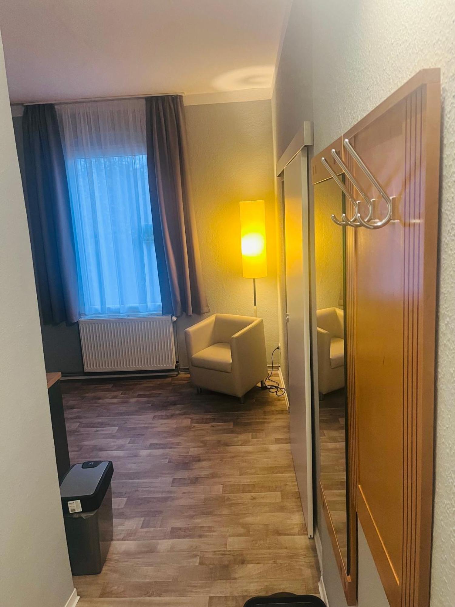 Pension Am Pollingpark Haus II デッサウ エクステリア 写真